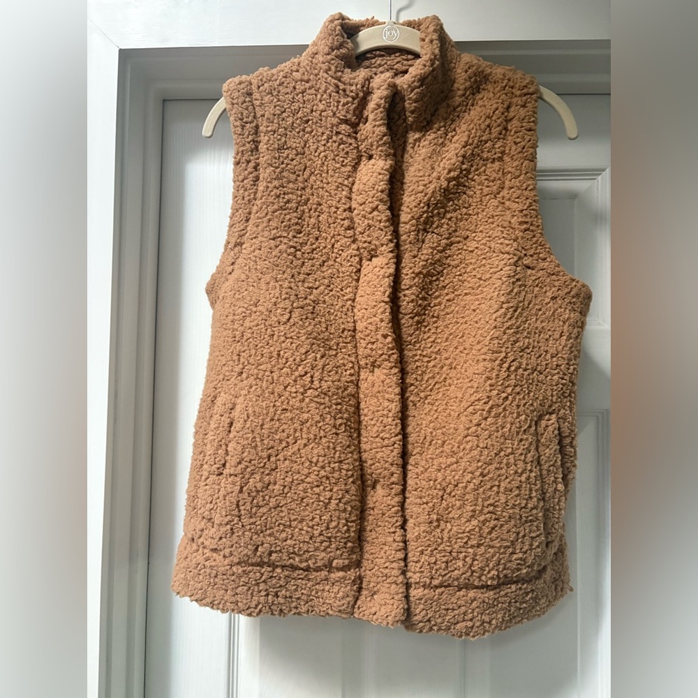 Source Unknown Camel Fleece Vest